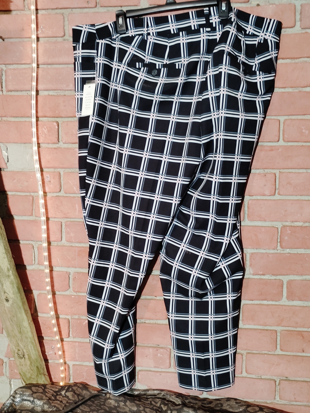 Eloquii Black and White Window"Eloqui Black White Pink Plaid Spane Cropped Pants
